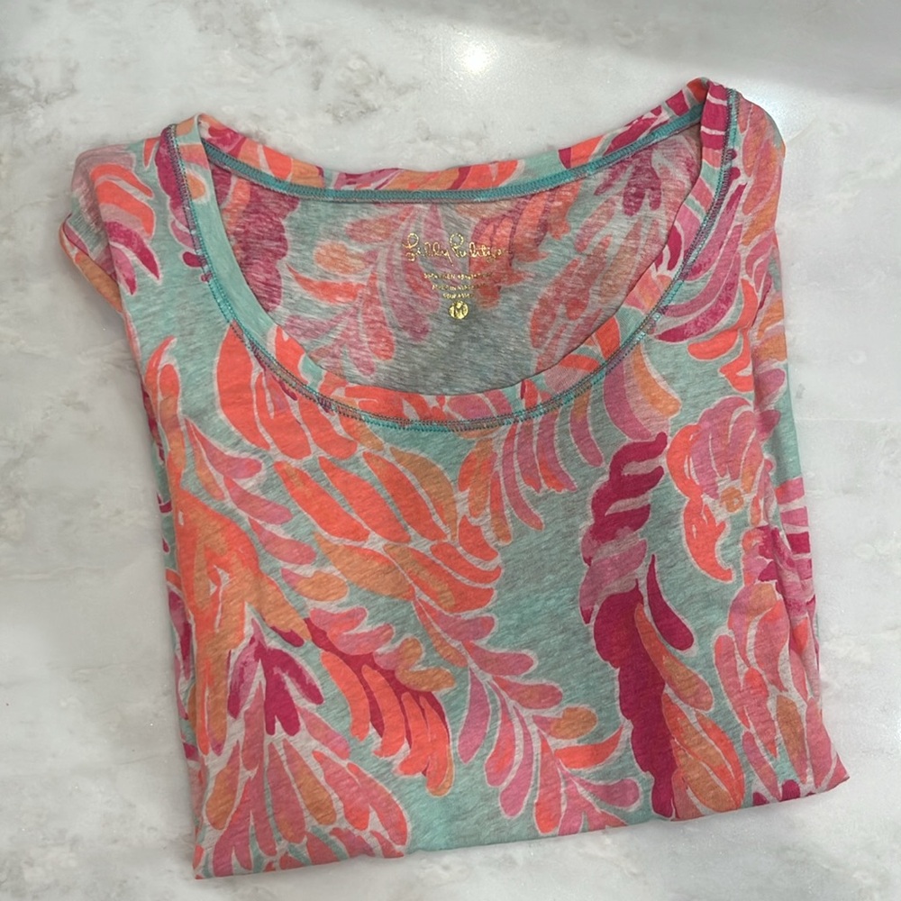 Lilly Pulitzer medium top